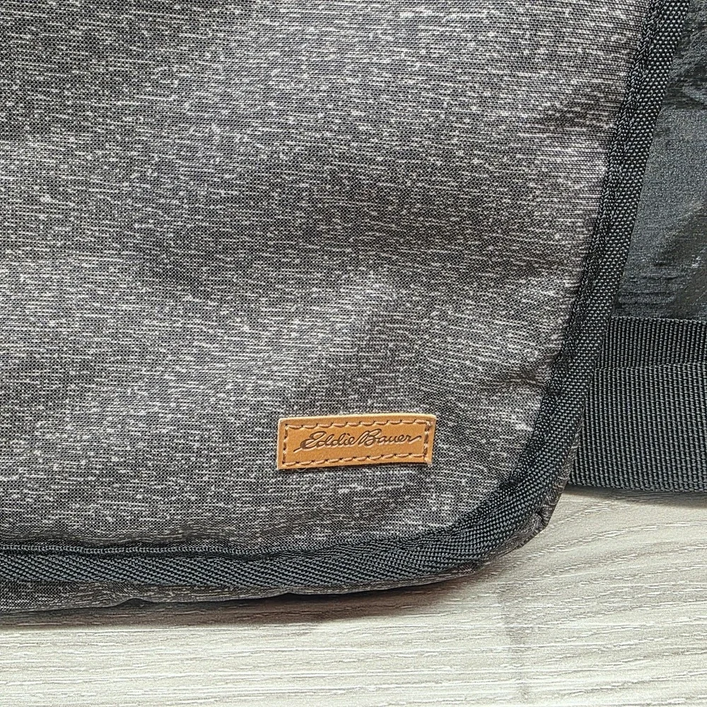 Eddie Bauer Connect Tech Bag‎ Pre-Owned
